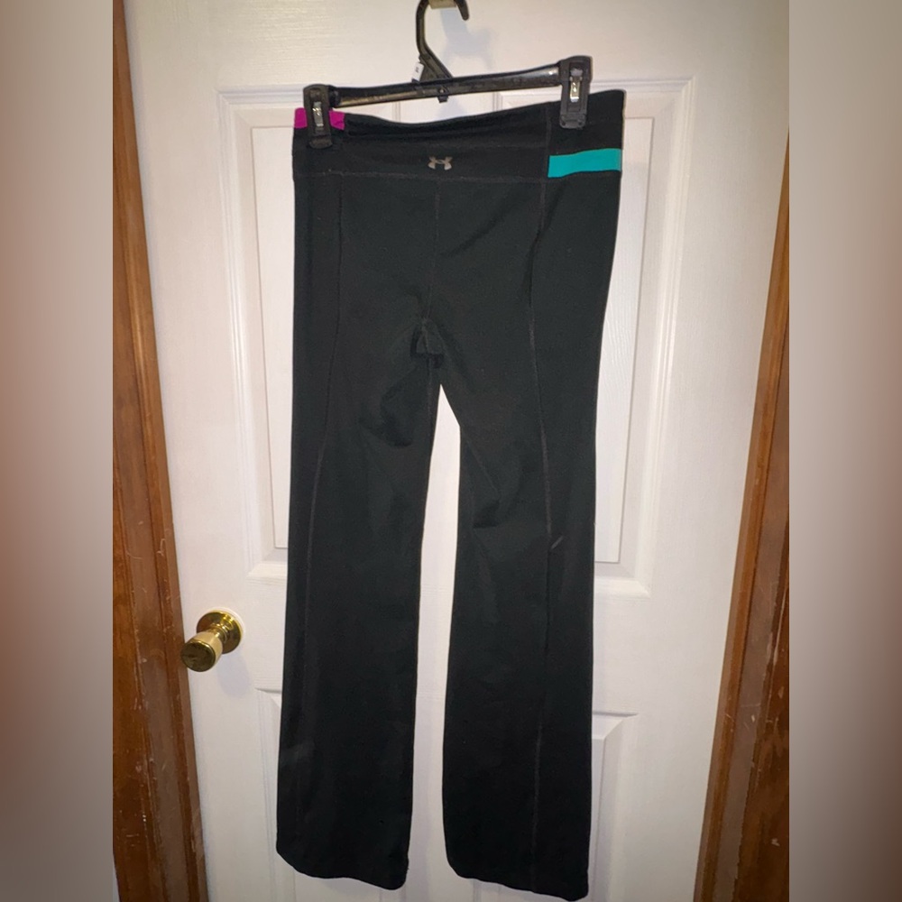Under Armour Women’s Black Leggings Athletic Pants All Season Gear
